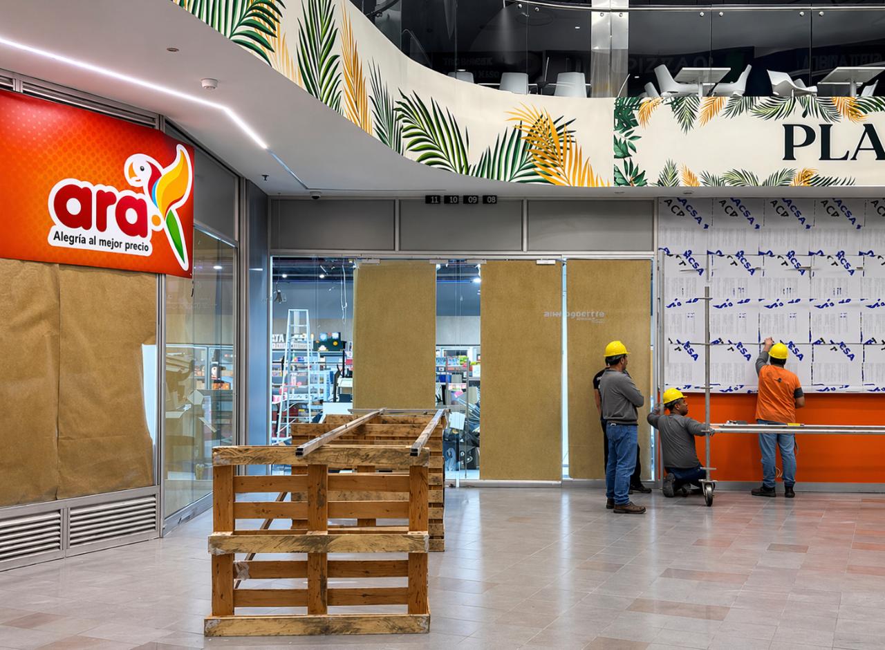 Antes – Fachada Alucobond Tienda ARA Bogotá