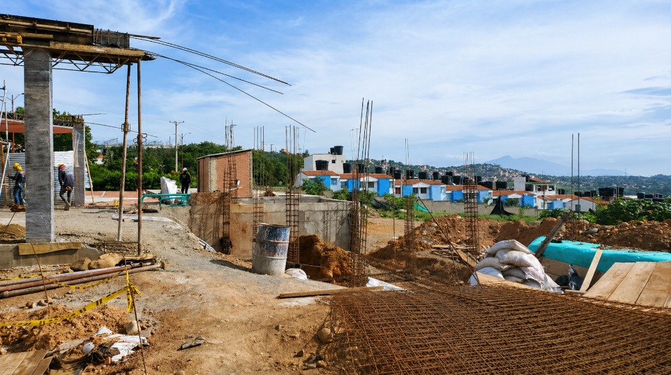 Construcción de cimientos Tienda ARA Lomitas Cúcuta